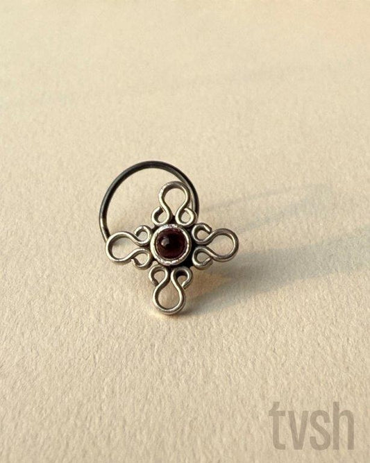 Silver nose pin